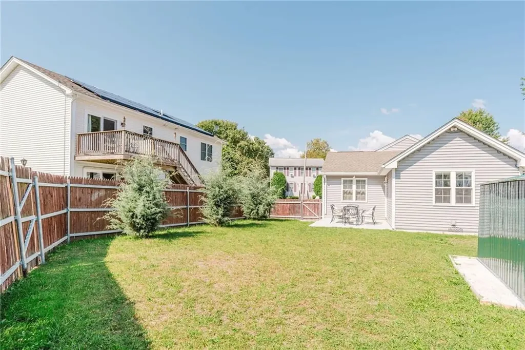 18 Warren Avenue Warwick RI 02889