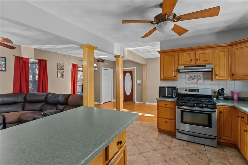8 Willow Street Johnston RI 02919