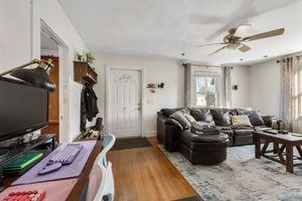 285 Elm Street Warwick RI 02888