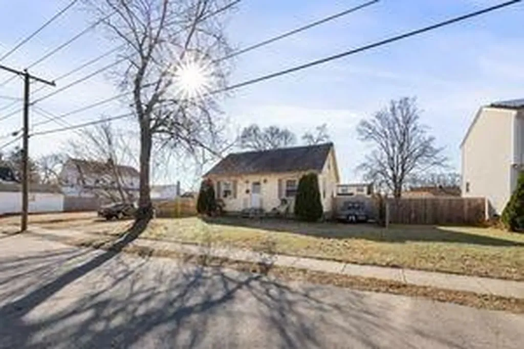 285 Elm Street Warwick RI 02888