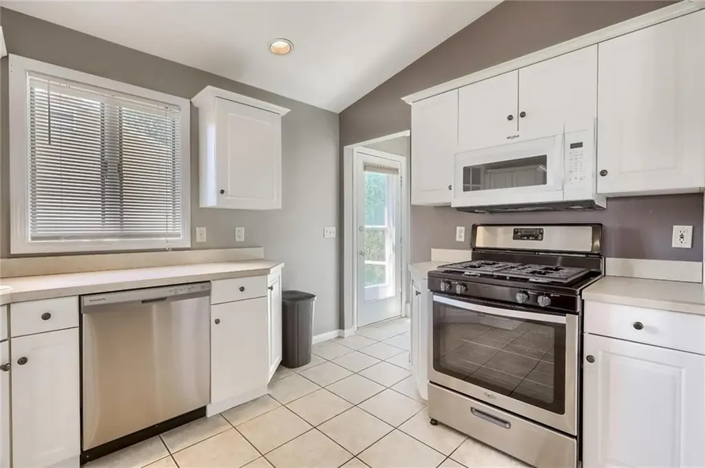 50 Oak Hill Avenue Pawtucket RI 02860