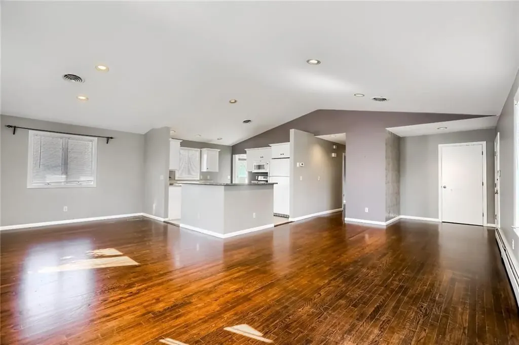 50 Oak Hill Avenue Pawtucket RI 02860