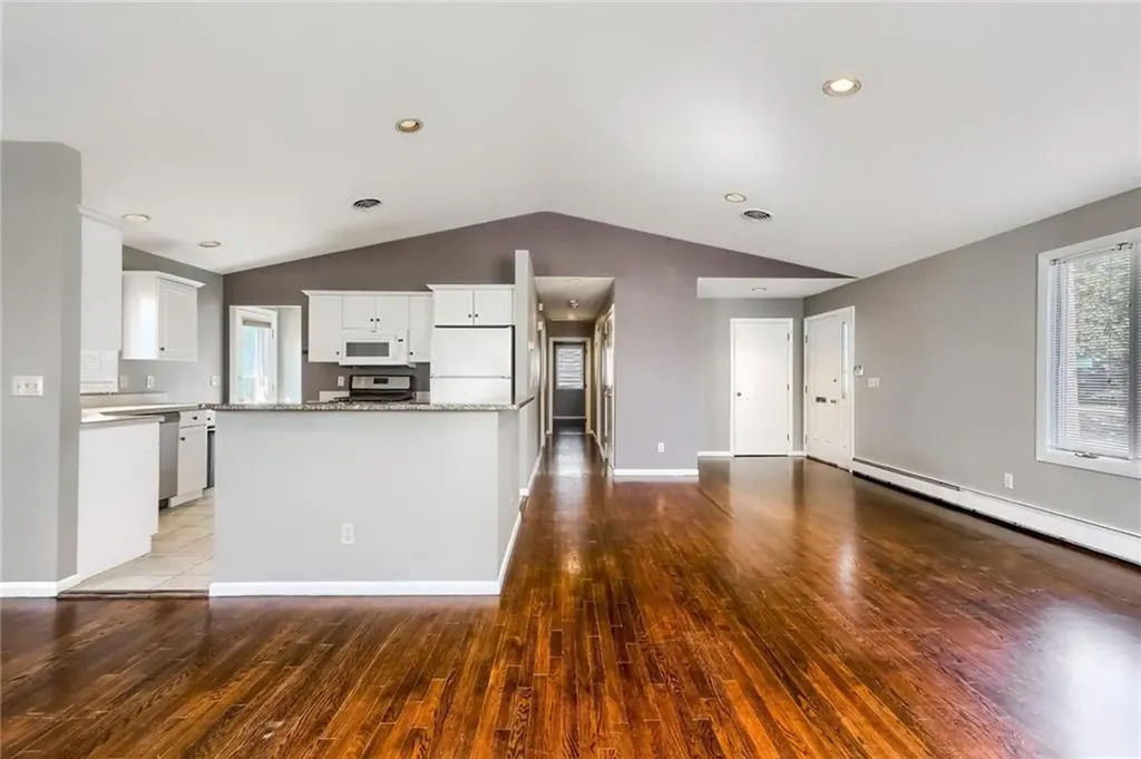 50 Oak Hill Avenue Pawtucket RI 02860