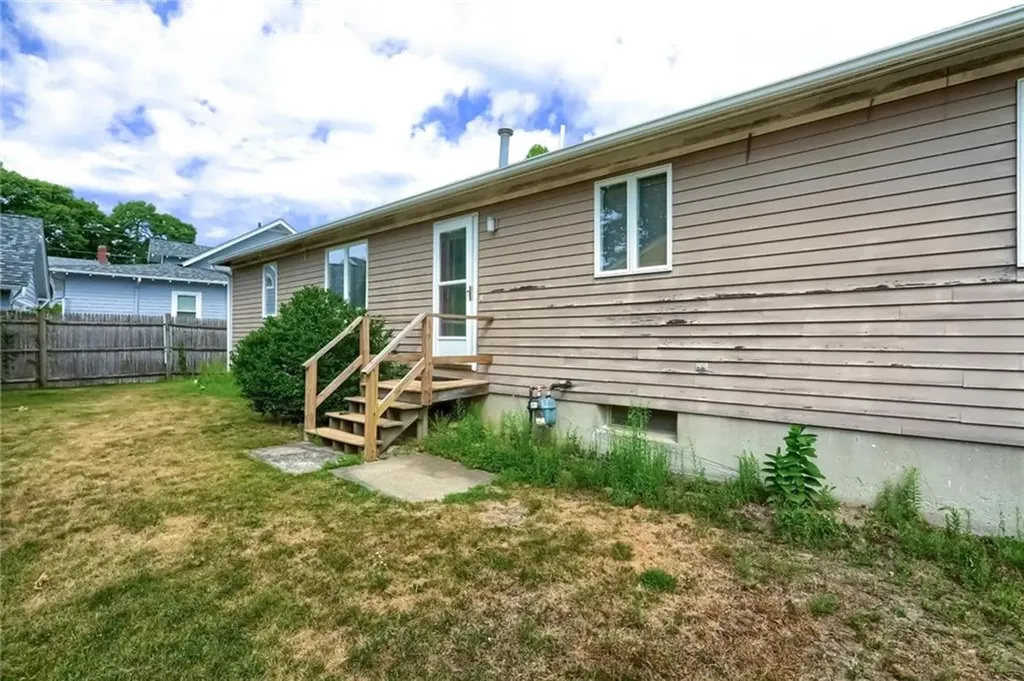 50 Oak Hill Avenue Pawtucket RI 02860