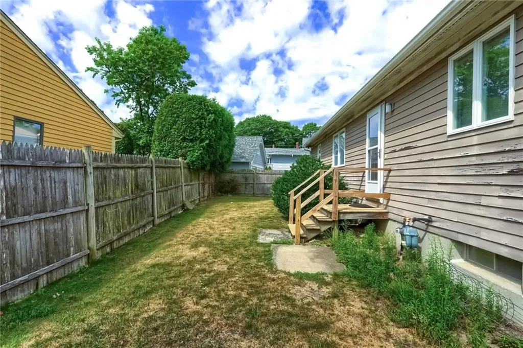 50 Oak Hill Avenue Pawtucket RI 02860