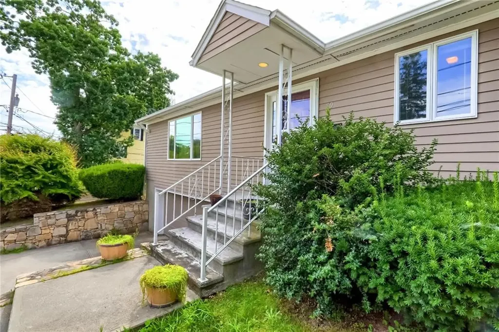 50 Oak Hill Avenue Pawtucket RI 02860
