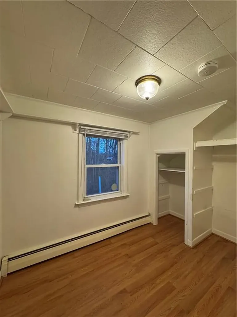 402 Highland Road Tiverton RI 02878