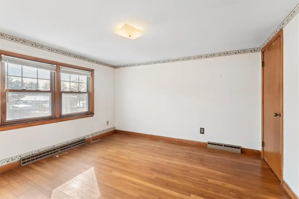 24 Chandler Street North Providence RI 02911