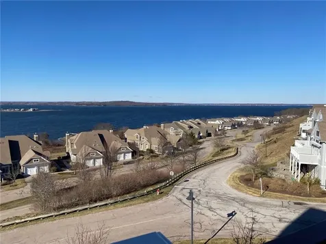 45 Starboard Drive Tiverton RI 02878