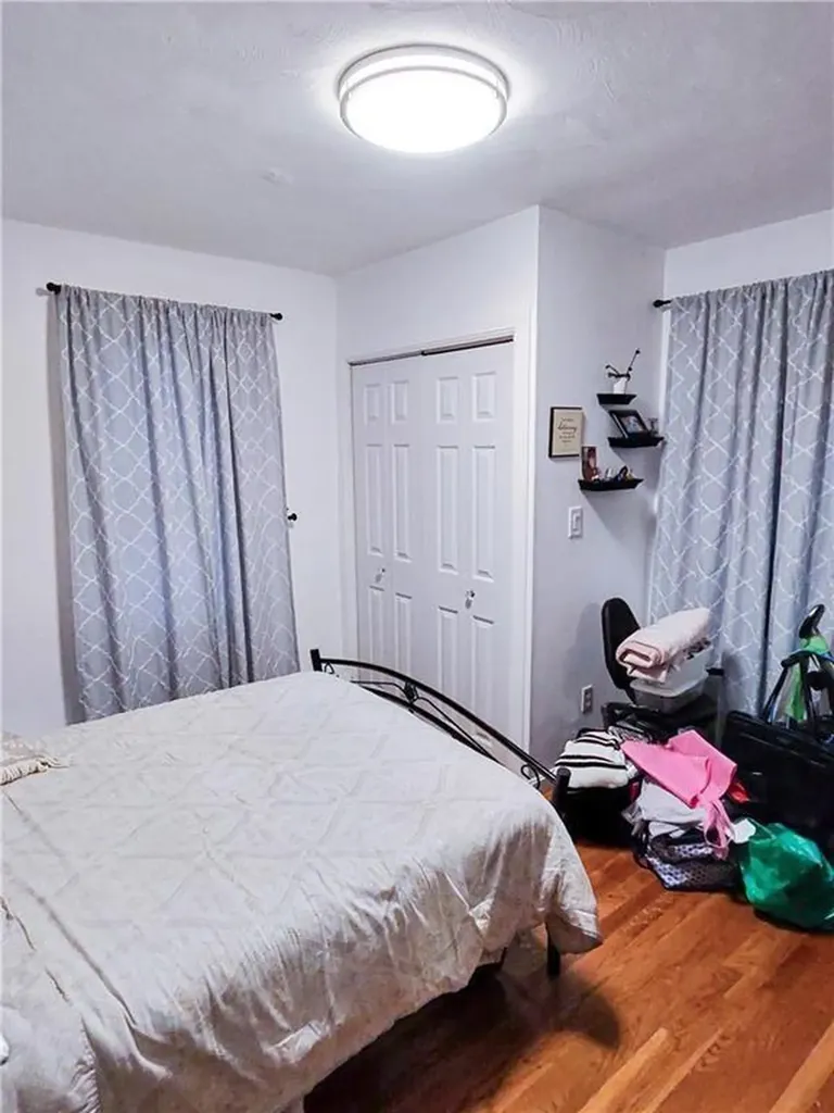 26 Woodside Road Providence RI 02909