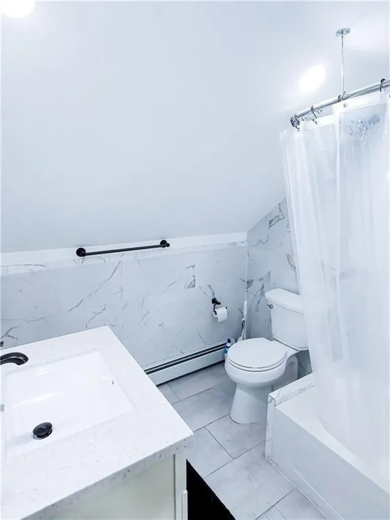 26 Woodside Road Providence RI 02909