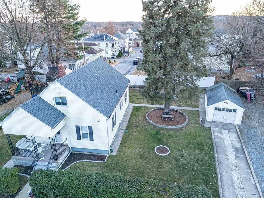 26 Woodside Road Providence RI 02909