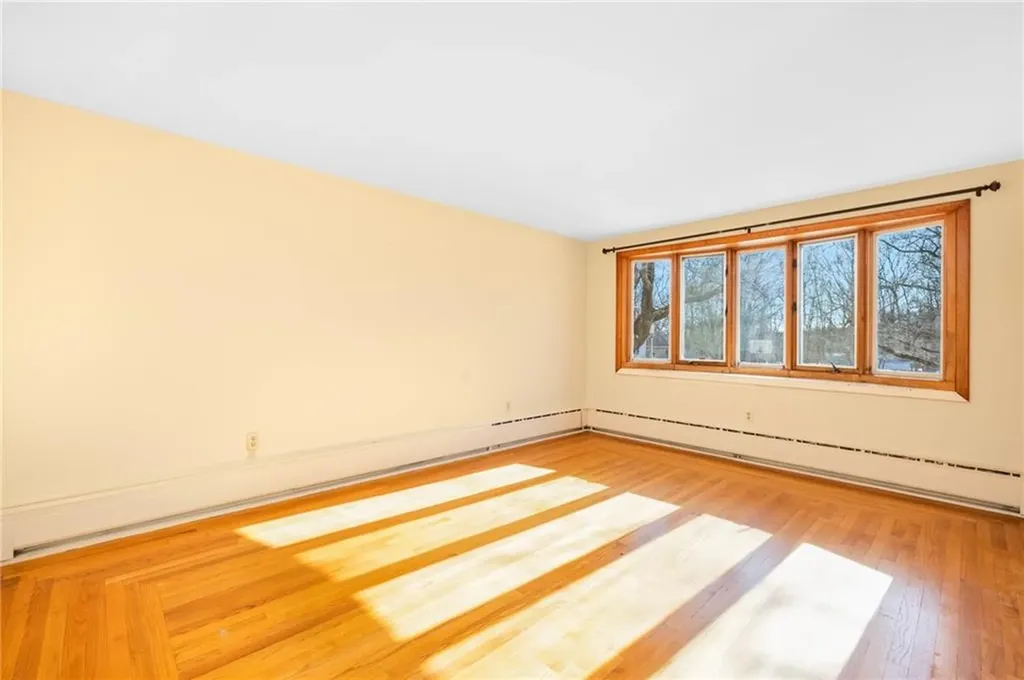 21 Bowen Street Johnston RI 02919