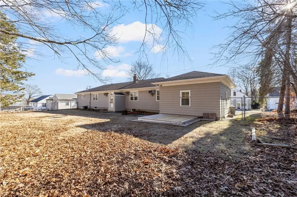 21 Bowen Street Johnston RI 02919