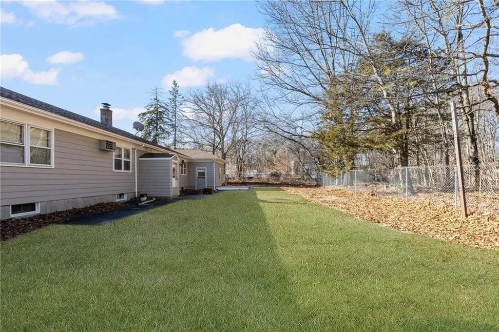 21 Bowen Street Johnston RI 02919