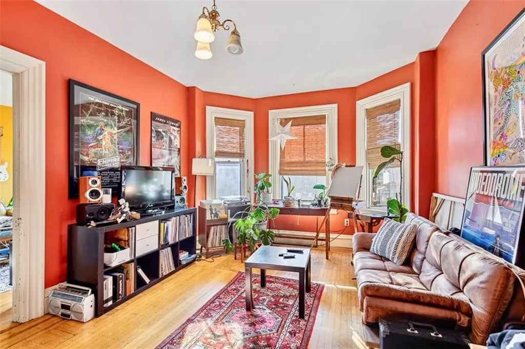 133 Messer Street Providence RI 02909