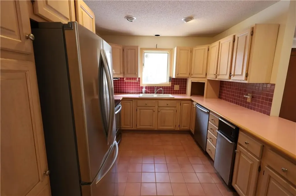 14 Shamrock Court Jamestown RI 02835