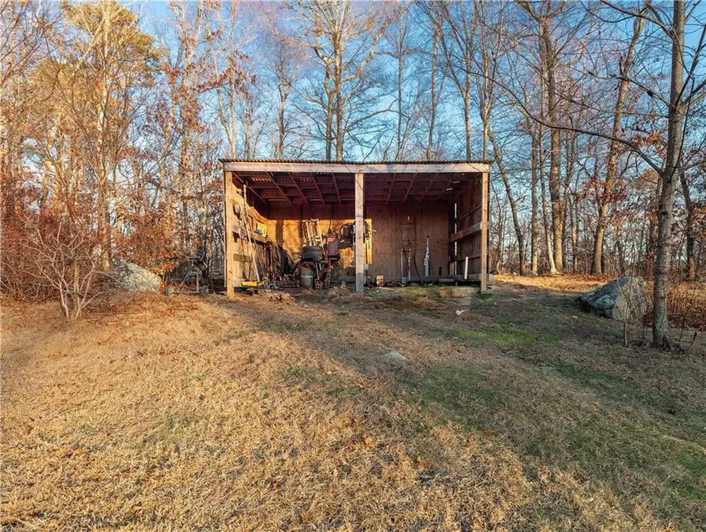 275 Carolina Back Road Charlestown RI 02813