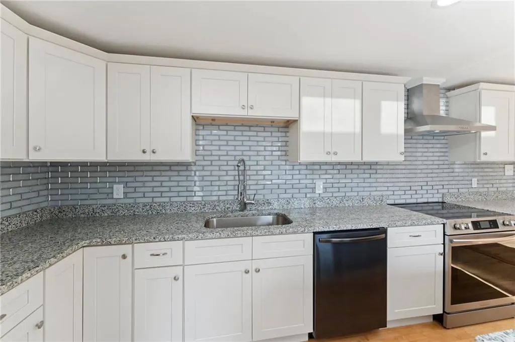 20 Hull Street Jamestown RI 02835