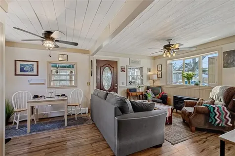 52 Greene Avenue Barrington RI 02806