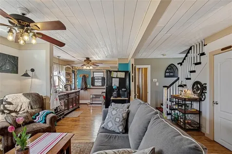 52 Greene Avenue Barrington RI 02806