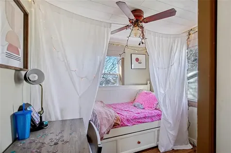 52 Greene Avenue Barrington RI 02806