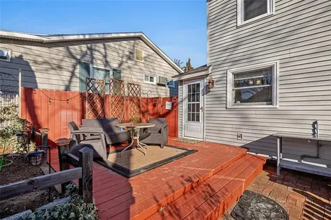 52 Greene Avenue Barrington RI 02806