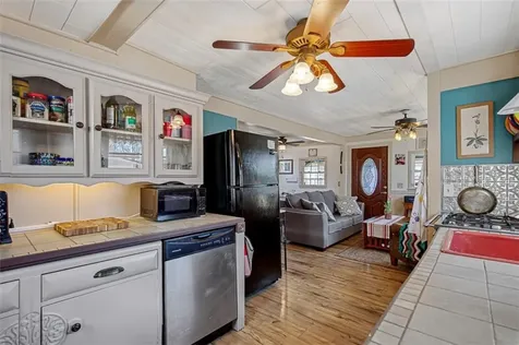 52 Greene Avenue Barrington RI 02806