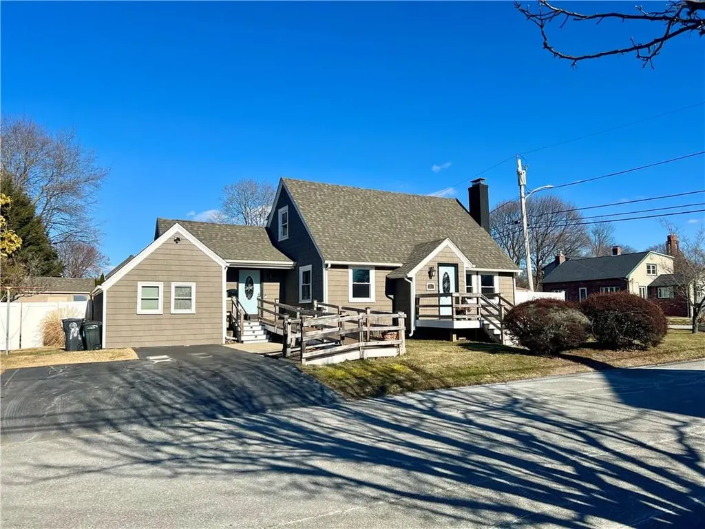 25 Oriole Avenue Cranston RI 02920