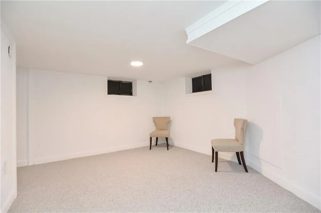 123 Manistee Street Pawtucket RI 02861