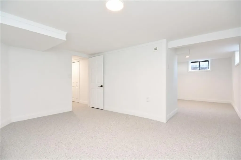 123 Manistee Street Pawtucket RI 02861