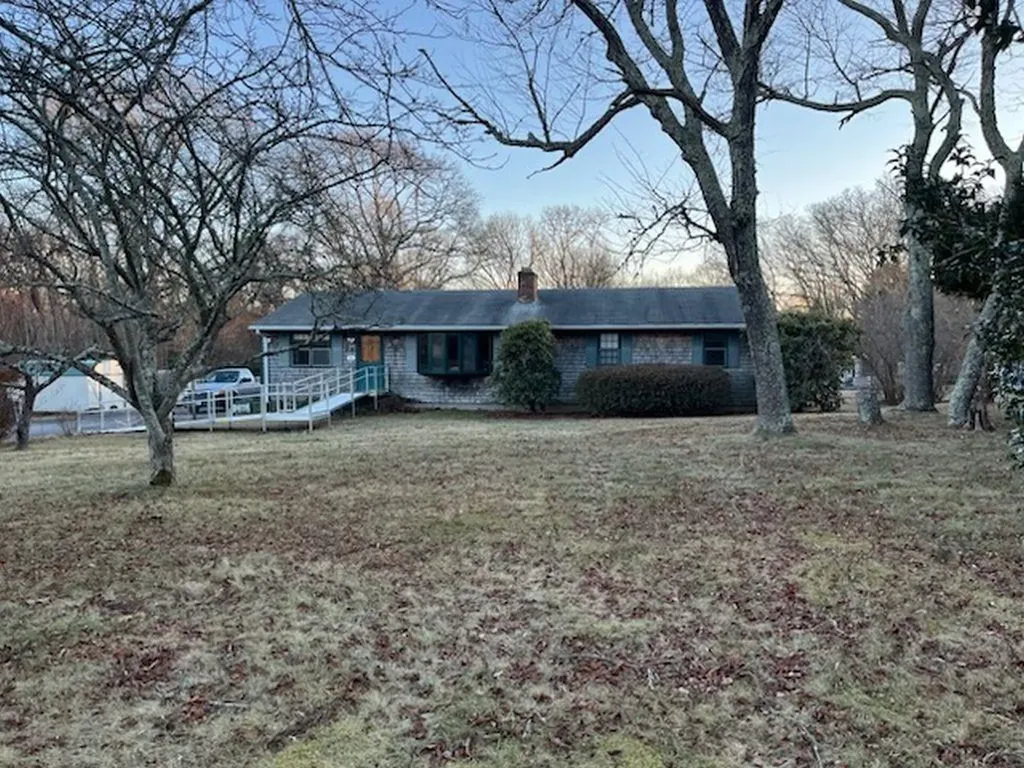 414 Allen Avenue South Kingstown RI 02879