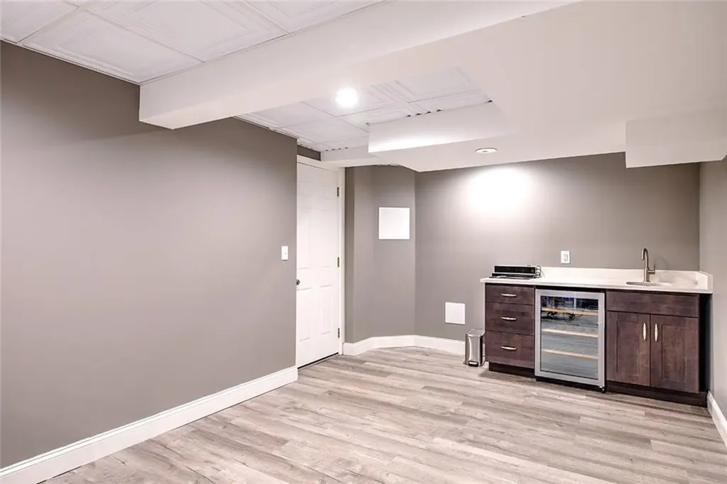 24 Union Avenue North Providence RI 02904