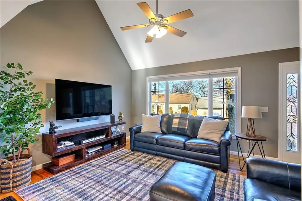 24 Union Avenue North Providence RI 02904