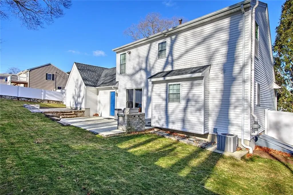24 Union Avenue North Providence RI 02904