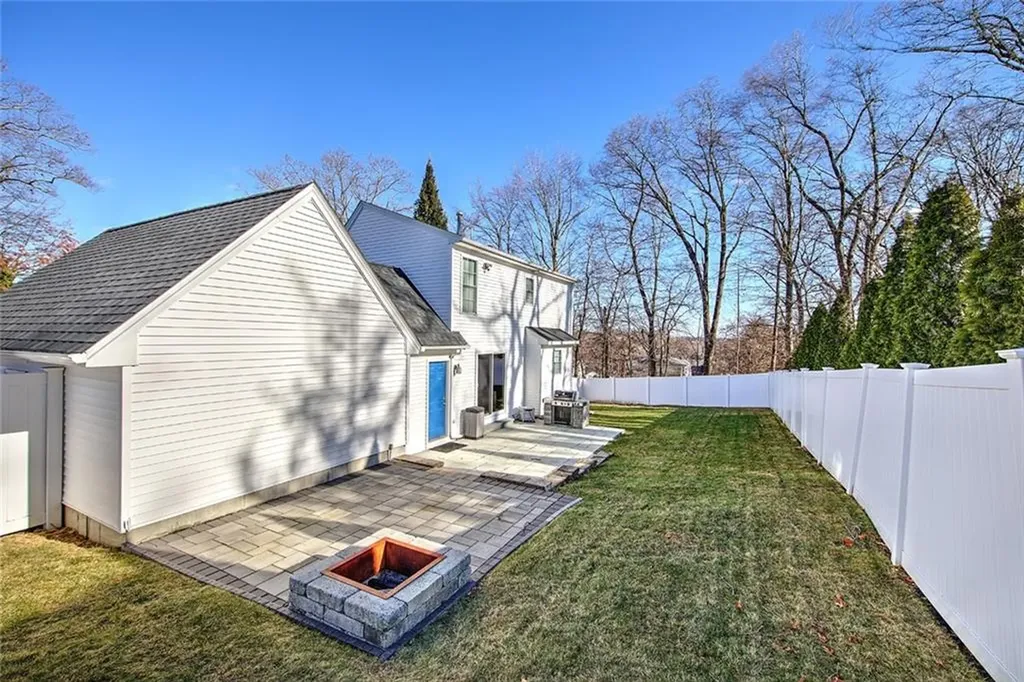 24 Union Avenue North Providence RI 02904