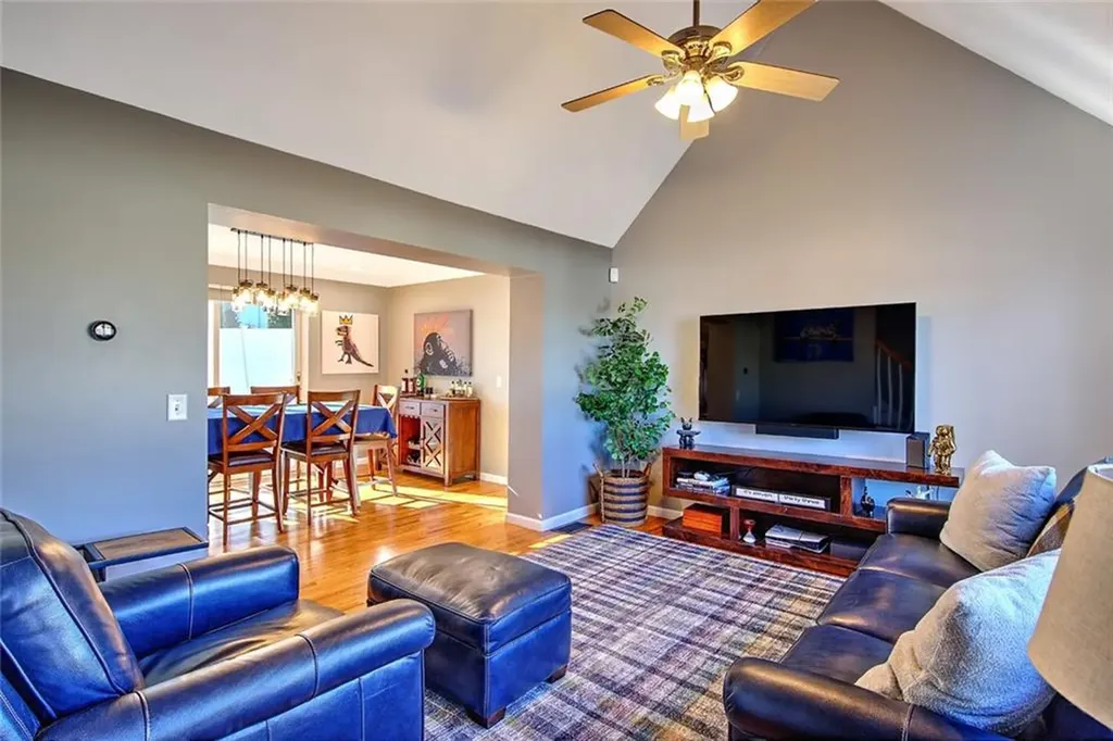 24 Union Avenue North Providence RI 02904