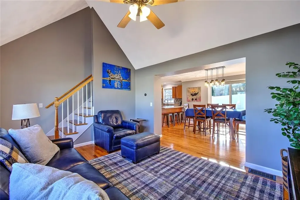 24 Union Avenue North Providence RI 02904