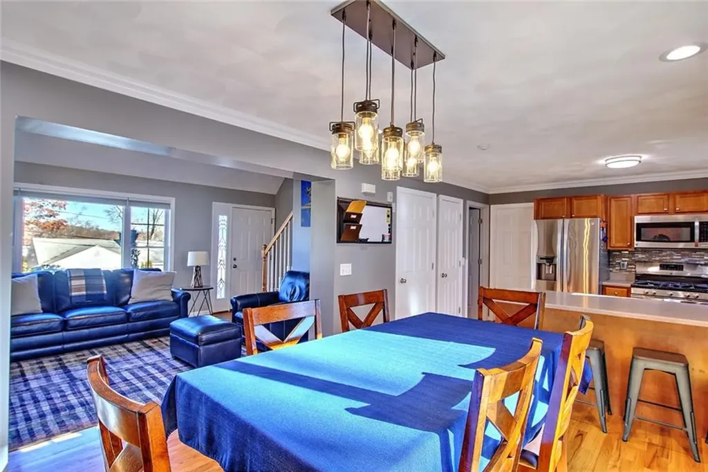 24 Union Avenue North Providence RI 02904