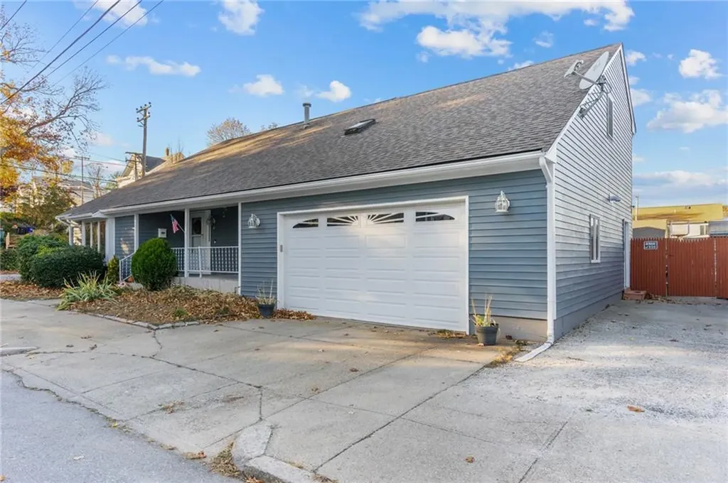 2 Bensley Street Pawtucket RI 02860