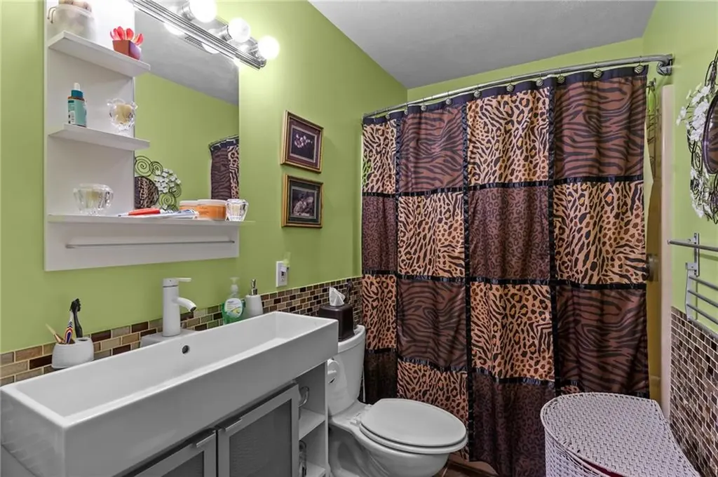 2 Bensley Street Pawtucket RI 02860