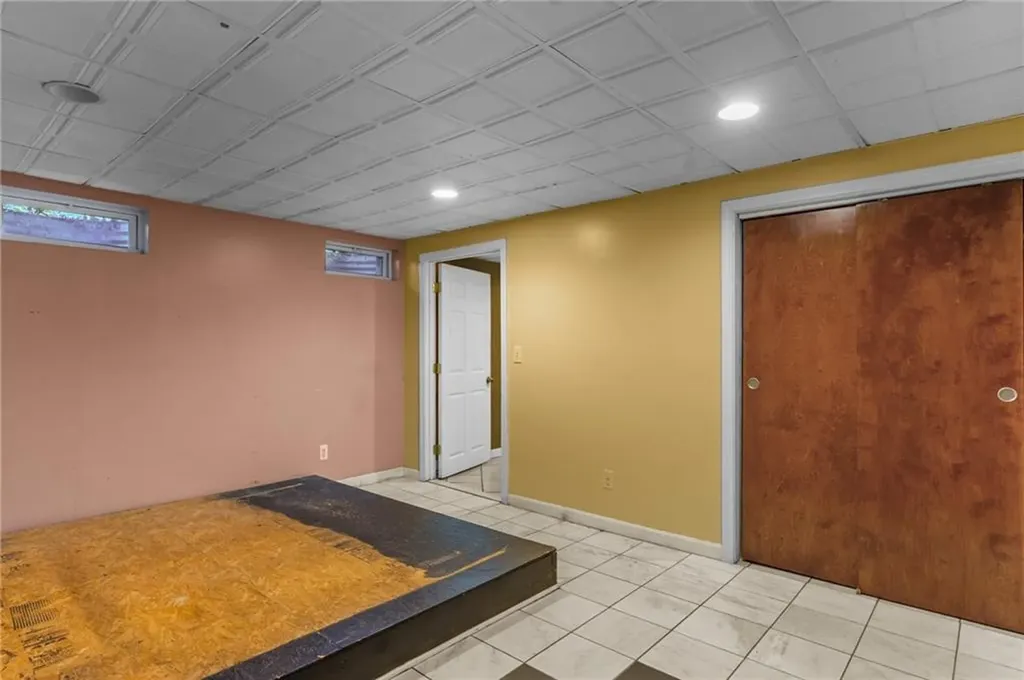 2 Bensley Street Pawtucket RI 02860