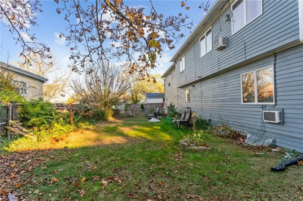 2 Bensley Street Pawtucket RI 02860