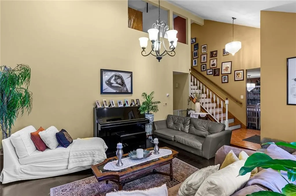 2 Bensley Street Pawtucket RI 02860