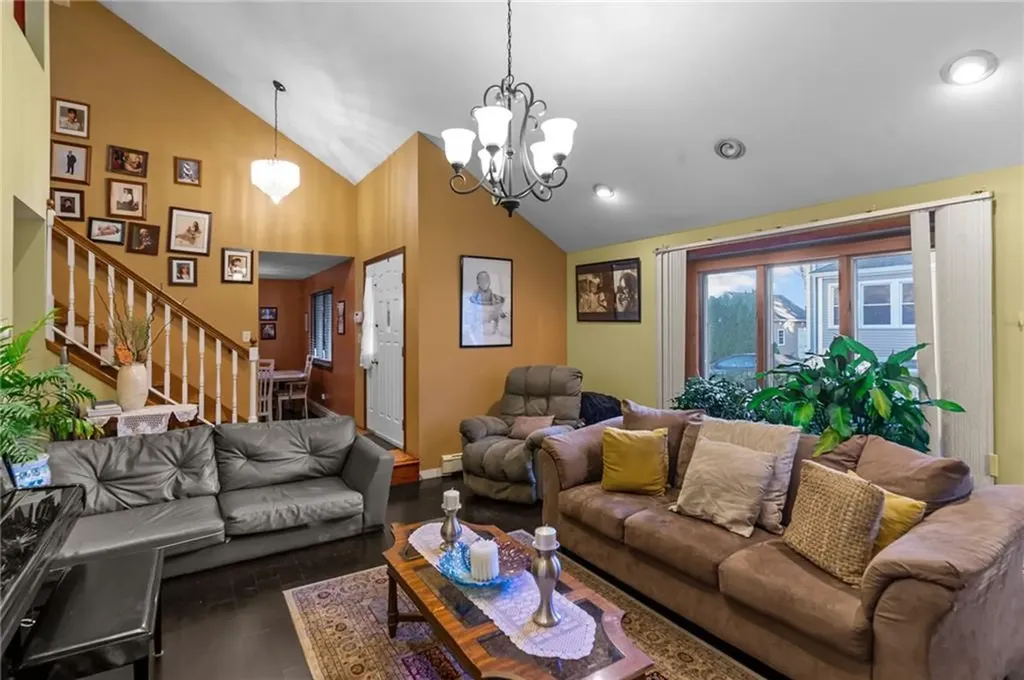 2 Bensley Street Pawtucket RI 02860
