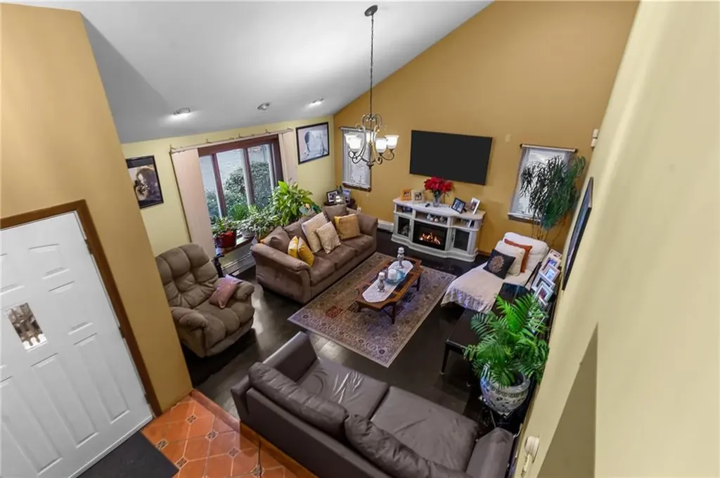 2 Bensley Street Pawtucket RI 02860