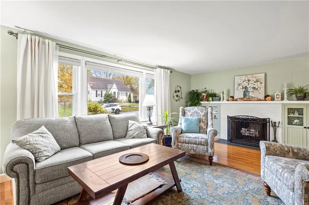 143 Lewiston Street Warwick RI 02889