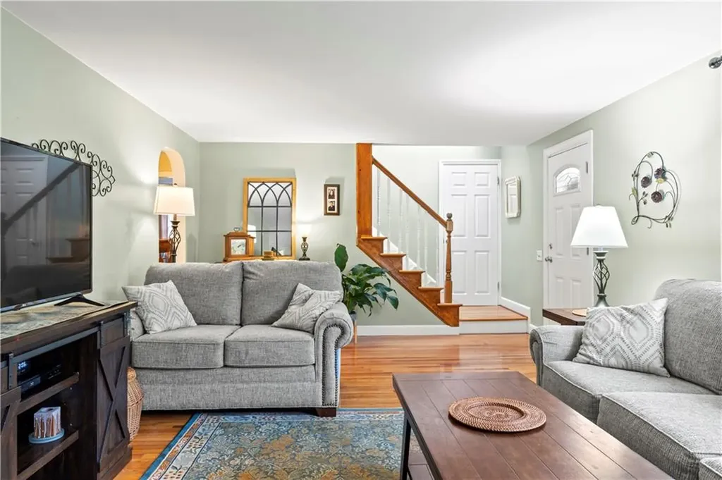 143 Lewiston Street Warwick RI 02889