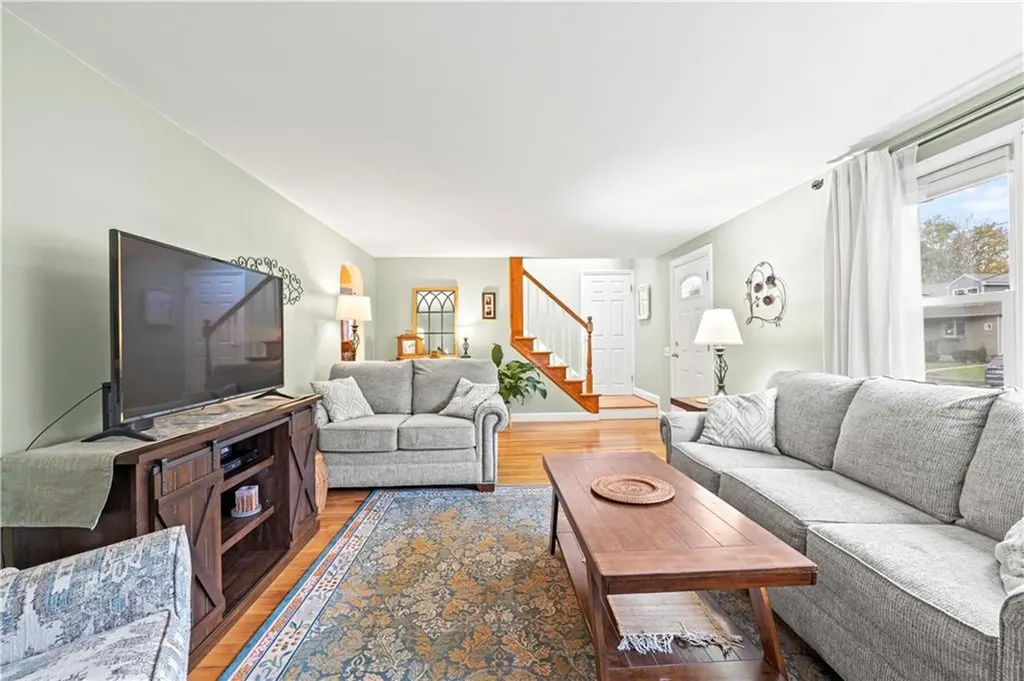143 Lewiston Street Warwick RI 02889
