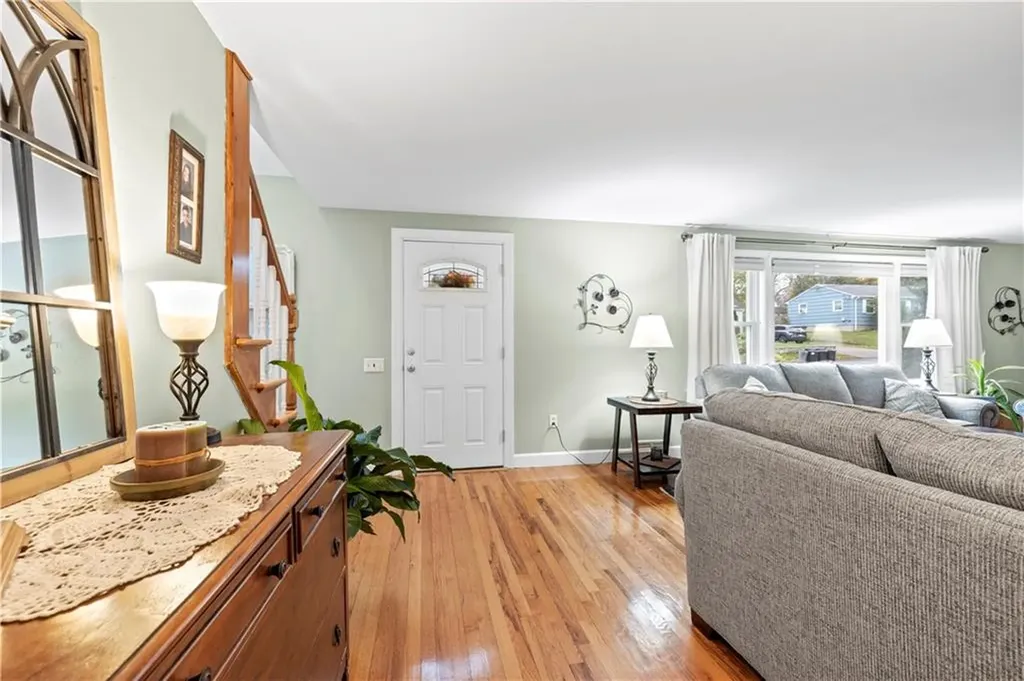 143 Lewiston Street Warwick RI 02889